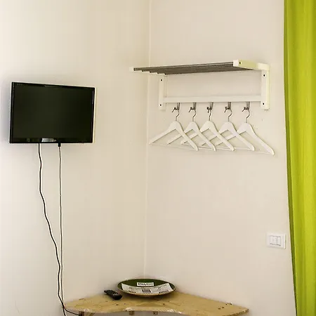 Ecologic Moroni Nyaraló *
